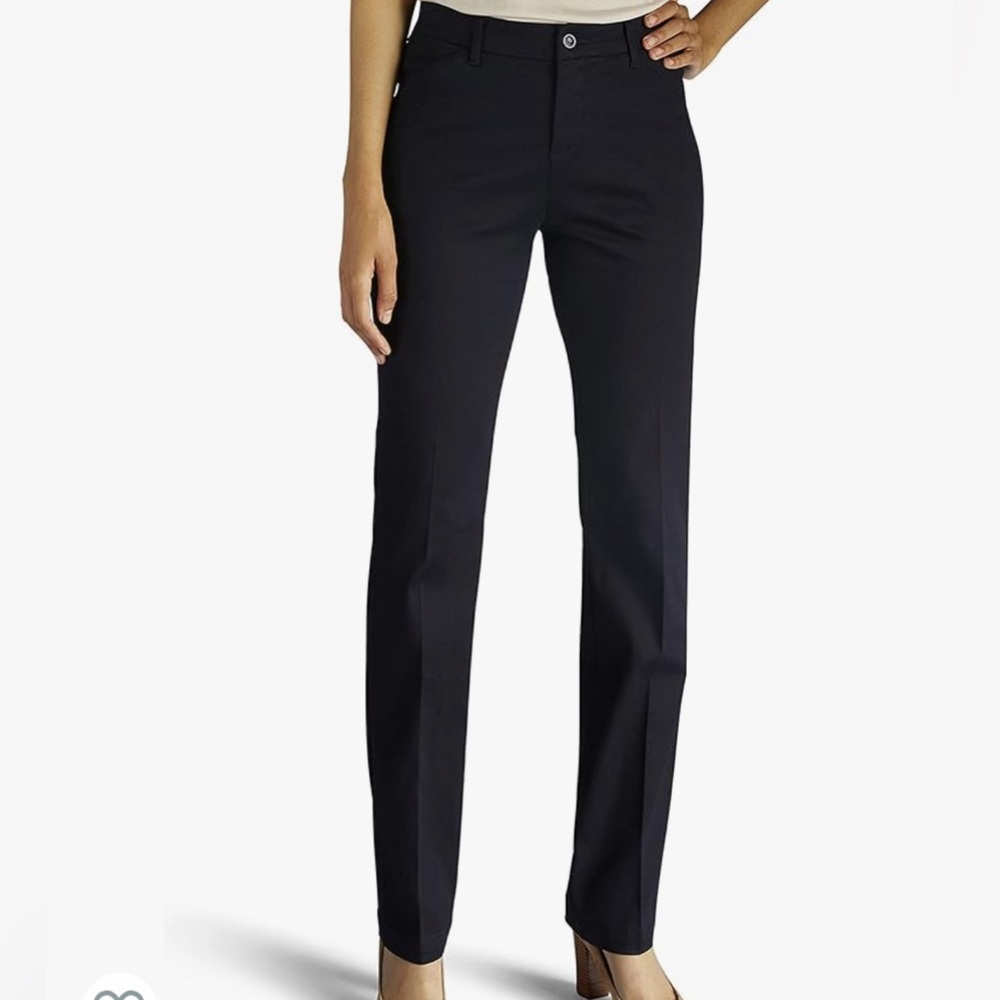 Lee Women's Flex Motion Regular Fit Straight Leg Pant Size 10